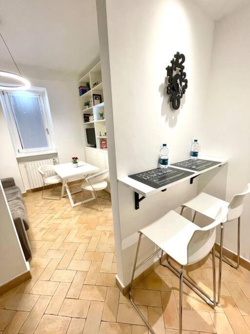 Santa Sofia Apartment Milan Bagian luar foto